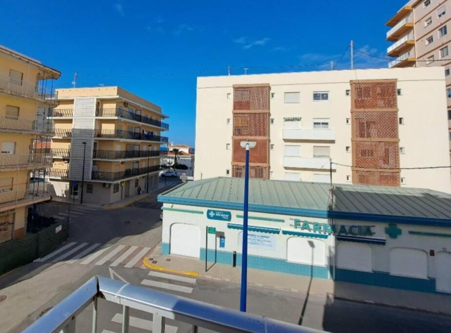 شقة Amplio Piso Con Terraza A 50 M De Playa ميرامار المظهر الخارجي الصورة